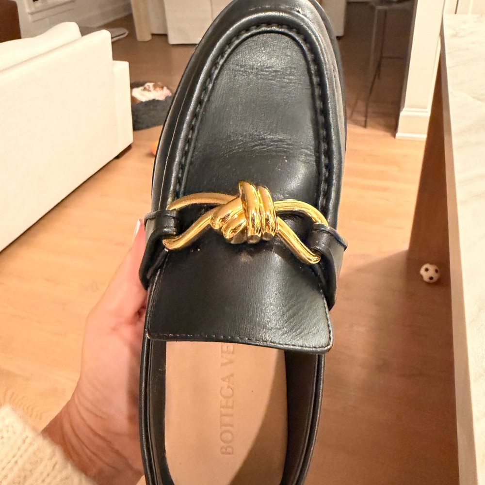 Bottega Veneta Astaire Black Supple Leather Loafer - Picture 4 of 6